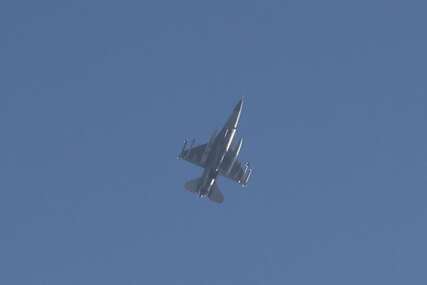 Pilot se katapultirao iz ukrajinskog borbenog aviona F-16 nakon incidenta