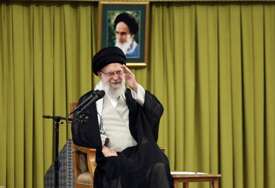 Iranski vrhovni vođa kaže da Trump laže kada govori o miru