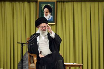 Iranski vrhovni vođa kaže da Trump laže kada govori o miru