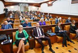 Zaposlenima u Gradskoj upravi u Banjaluci regres od 1.300 KM
