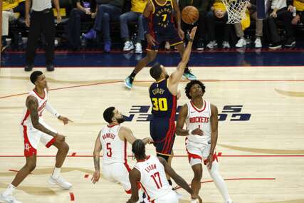Košarkaši Golden State Warriorsi doživjeli pravi šok u play-offu, na korak su do neslavne historije