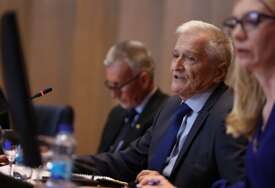 Delegatska rasprava s fokusom na zahtjev za smjenu kadrova SNSD-a: "Nije valjda da smo došli u tu situaciju da moramo tražiti pauze da dobijemo materijale!?"
