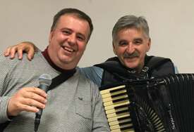 Životna priča maestra Muhameda Šehića Hamića: Sa 12 godina je pratio Halida Bešlića, sa 16 postao prva harmonika Jugoslavije