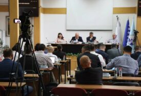 Pomoć Općine Novo Sarajevo u iznosu od 500 KM za više od 550 porodica s troje i više djece