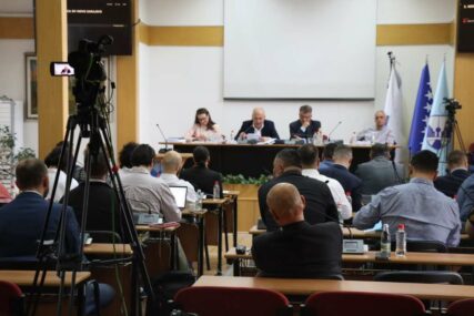 Pomoć Općine Novo Sarajevo u iznosu od 500 KM za više od 550 porodica s troje i više djece