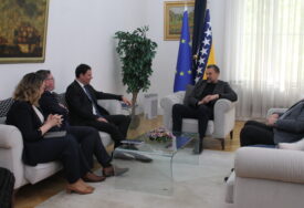 Ministar Konaković se sastao sa specijalnim izaslanikom za Zapadni Balkan Anžejem Frangešom