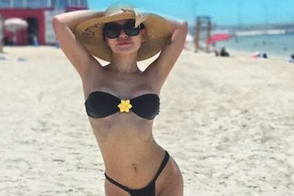 Pjevačica poslom u Dubaiju: Aleksandra Mladenović se skinula i pokazala izvajano tijelo