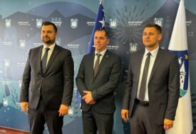 Hodžić u Bihaću: Potrebno olakšati prelazak granice i ojačati regionalnu saradnju