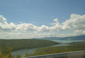 BOSNAINFO U IZVIDNICI Zaboravljeno čudo prirode: Zašto Buško jezero još nije turistički hit?