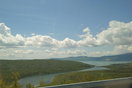 BOSNAINFO U IZVIDNICI Zaboravljeno čudo prirode: Zašto Buško jezero još nije turistički hit?