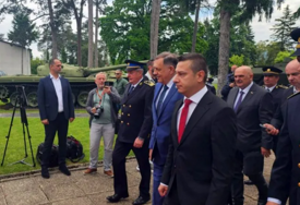 Ignorisana naredba Heleza: I Dodik i Stevandić stigli u kasarnu Kozara