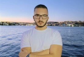 Kad ostanak postane izbor: Priča Emina Solaka, mladog kreativca iz Breze