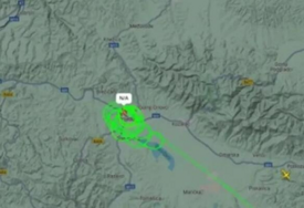 OBJAVLJEN SNIMAK: Avion EUFOR-a kruži iznad Prijedora