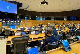 Terras pozvao članice EU da ukinu mjere protiv Kosova