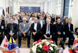 Konferencija u Tuzli: Među temema i primjena umjetne inteligencije u obrazovanju