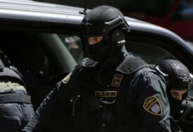NAKON VELIKE AKCIJE POLICIJE Uhapšene 22 osobe, među njima i policajci...