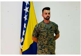 Ponos Oružanih snaga BiH: Vodnik Aldin Handanagić spriječio pljačku koja se desila van radnog vremena