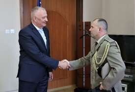Helez održao vanredne konsultacije s vojnim atašeom Bosne i Hercegovine u Republici Srbiji