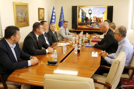 Lakić u Tuzli: 'Kreka' dobija 28 miliona KM, a grad projekte vrijedne pola miliona