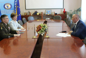 Helez sa zapovjednikom NATO Stožera Sarajevo: Moraju se poduzeti koraci...