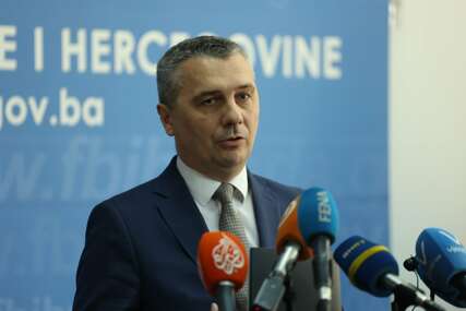 Nerin Dizdar najavio krivične prijave zbog sramotnog incidenta u Srebrenici