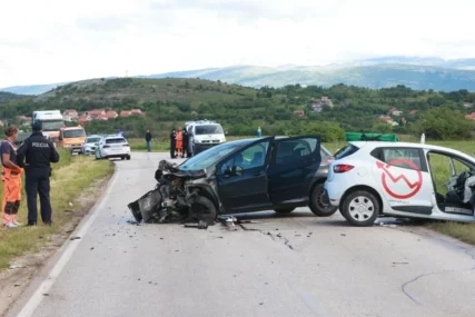U sudaru četiri vozila povrijeđeno pet osoba