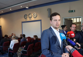 Vlada KS organizovala prezentaciju na Ekonomskom fakultetu: Objašnjavali zašto trebaju poskupjeti komunalne usluge