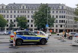 Džepario po vozu, pokušao ugristi policajca: Bh. državljanin dobio petogodišnju zabranu ulaska u Njemačku