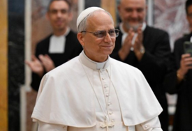 Novi papa poručio diplomatama: Crkva ne traži privilegije, već želi graditi mostove
