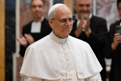 Novi papa poručio diplomatama: Crkva ne traži privilegije, već želi graditi mostove
