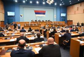 Burna rasprava u NSRS o koncesijama, opozicija traži odgovore od premijera i ministra energetike