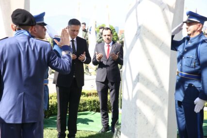 Bećirović: Raditi na izgradnji dva ključna mosta BiH - prema EU i NATO savezu