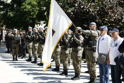 Bosnainfo na licu mjesta: Godišnjica postrojavanja Prve brigade policije, prisutan je bio i Konaković, pogledajte detalje... (FOTO)