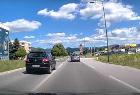 21-godišnjak kažnjen zbog rizičnog preticanja: Ostao bez vozačke i mora platit kaznu VIDEO