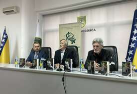 U Vogošći održana promocija knjige Rezaka Hukanovića DESETA VRATA PAKLA