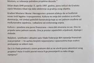 FOTO: