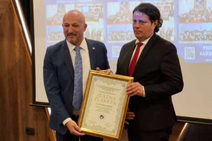 Sindikat uručio zlatnu plaketu federalnom dopremijeru Kraljeviću 
