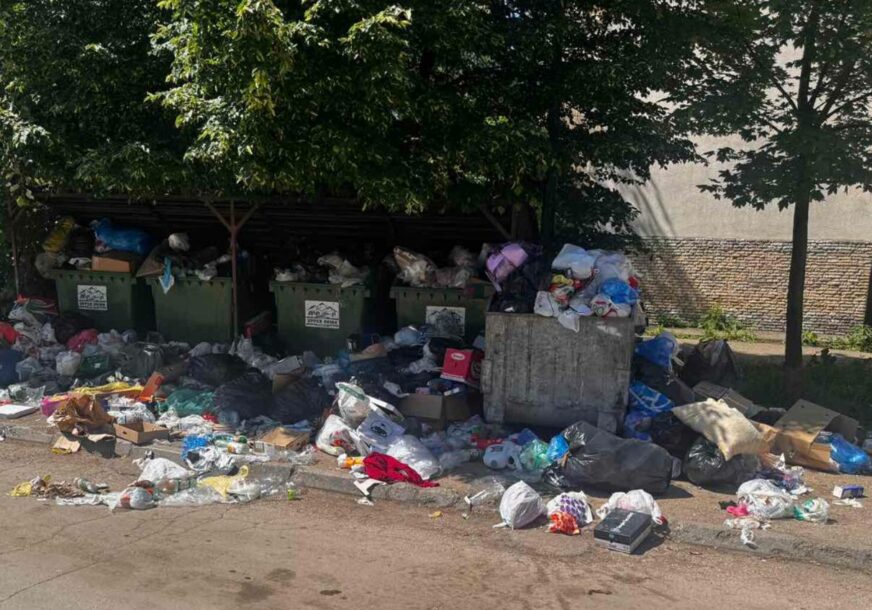 FOTO: CRNA HRONIKA