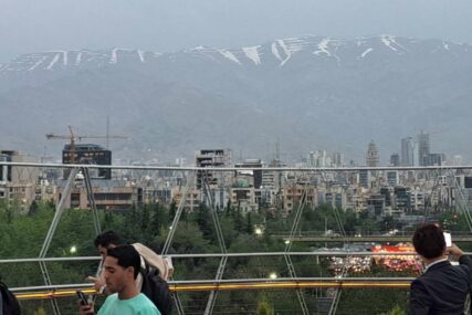 Iranska vlada tvrdi da je 3.117 ljudi, uglavnom civila, poginulo u nemirima