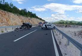 Tragedija kod Stoca: U nesreći jedna osoba izgubila život, a 5 prebačeno u bolnicu