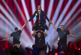 Estonski predstavnik na Eurosongu na jakni imao natpis "Pumpaj"