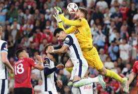 Tottenham - United 1:0: Finiš je utakmice, Tottenham je pred trofejom