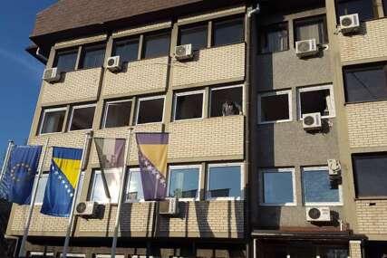 Službenica Ministarstva poljoprivrede USK-a suspendovana nakon fizičkog napada na hrvatsku novinarku
