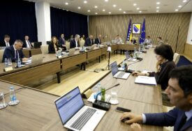 Vijeće ministara BiH: Važno je riješiti problem prijevoznika iz BiH
