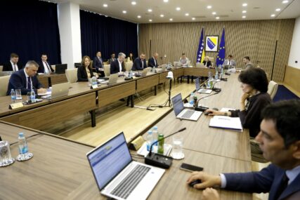 Vijeće ministara BiH: Važno je riješiti problem prijevoznika iz BiH