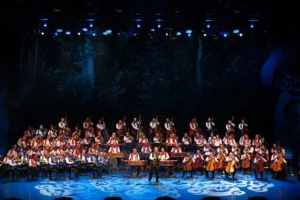 Čuveni "Orkestar 100 violina" nastupa u Varaždinu