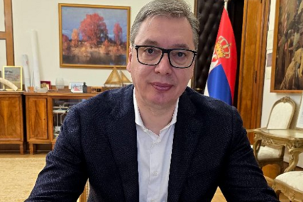 Aleksandar Vučić pokazao šta jede, cijena obroka SMIJEŠNA, a evo šta doručkuju Macron i Putin