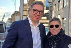 Dragan Stojković Piksi dao podršku Aleksandru Vučiću u Nišu