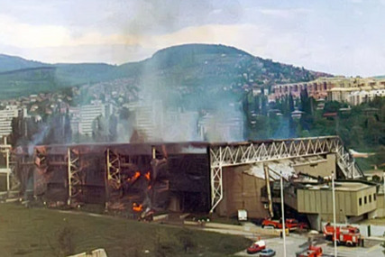 Na današnji dan 1992. godine zapaljena je Zetra