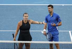 Đoković i Sabalenka zajedno treniraju pred početak Wimbledona (VIDEO)